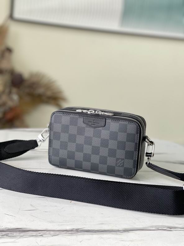 bag louis vuitton alpha 000078 09 bag louis vuitton alpha 000078 09