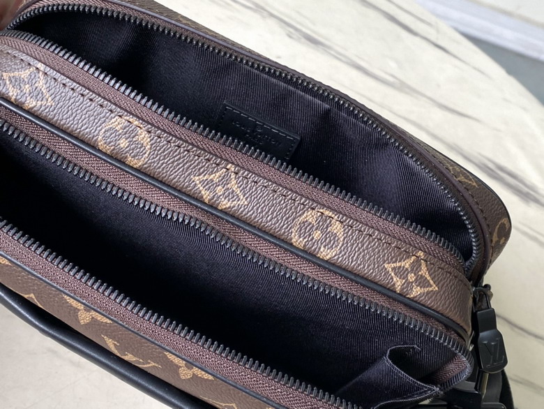 bag louis vuitton alpha 000078 26 bag louis vuitton alpha 000078 26