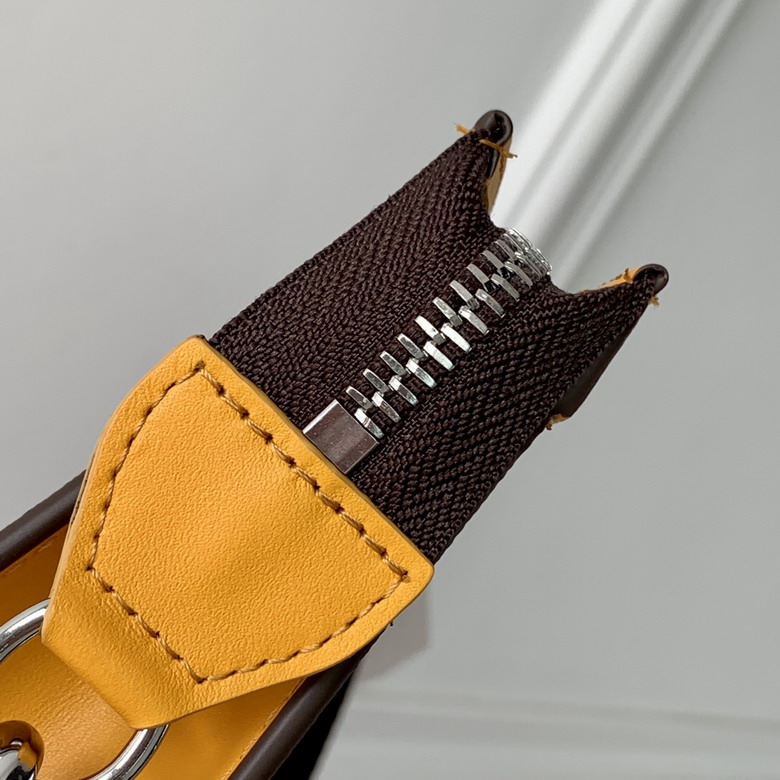 bag louis vuitton alpha 000078 28 bag louis vuitton alpha 000078 28