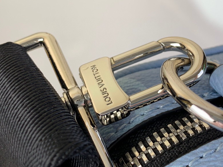 bag louis vuitton alpha 000078 37 bag louis vuitton alpha 000078 37