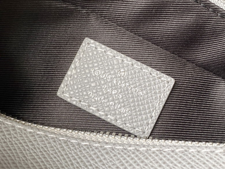bag louis vuitton avenue 000079 13 bag louis vuitton avenue 000079 13