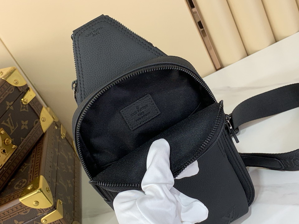 bag louis vuitton avenue 000079 18 bag louis vuitton avenue 000079 18