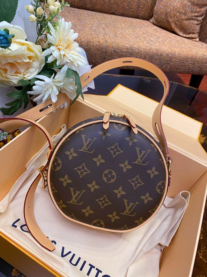 bag louis vuitton boite chapeau 000084 04 bag louis vuitton boite chapeau 000084 04