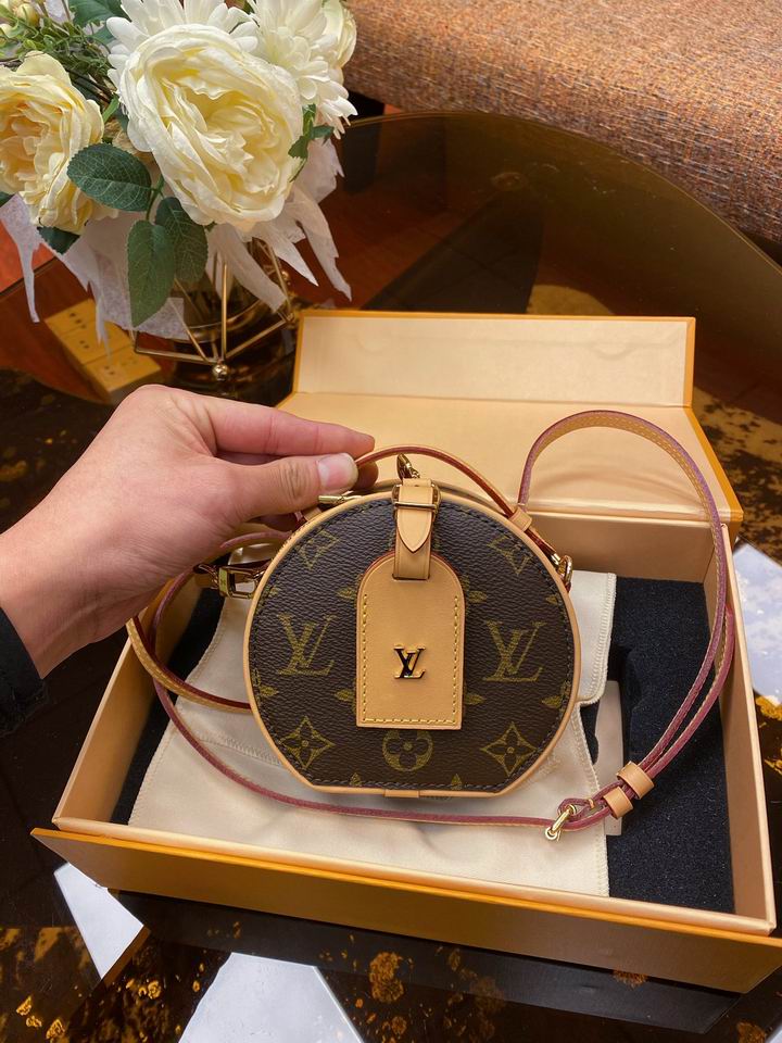 bag louis vuitton boite chapeau 000084 14 bag louis vuitton boite chapeau 000084 14