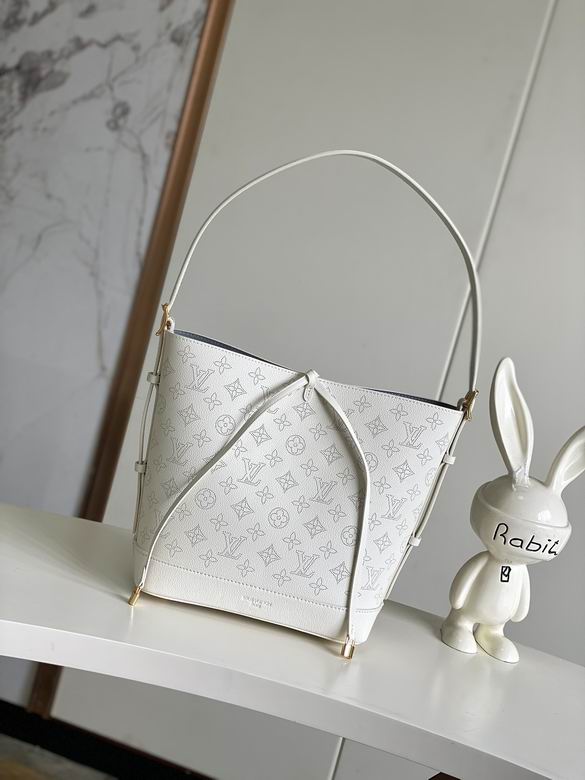 bag louis vuitton carryall 000093 31 bag louis vuitton carryall 000093 31