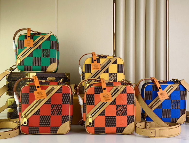 bag louis vuitton chess messenger 000089 01 bag louis vuitton chess messenger 000089 01