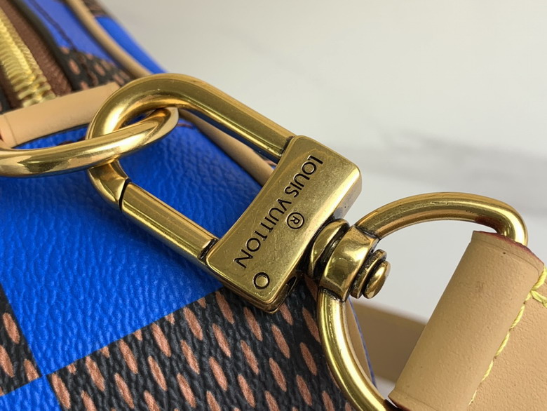 bag louis vuitton chess messenger 000089 22 bag louis vuitton chess messenger 000089 22