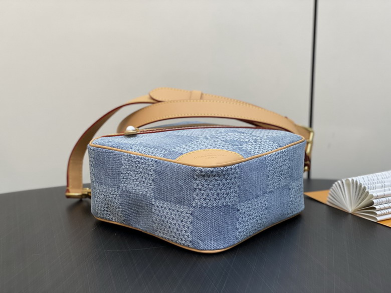 bag louis vuitton chess messenger 000089 30 bag louis vuitton chess messenger 000089 30