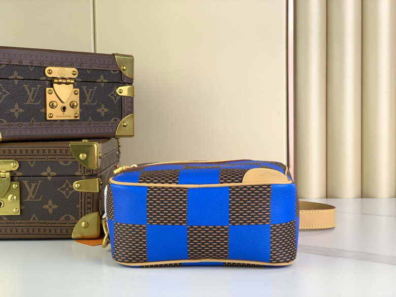 bag louis vuitton chess messenger 000089 34 bag louis vuitton chess messenger 000089 34