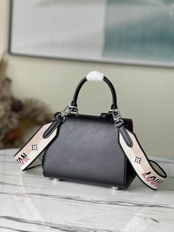 bag louis vuitton cluny 000100 37 bag louis vuitton cluny 000100 37