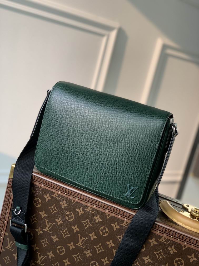 bag louis vuitton district 000101 04 bag louis vuitton district 000101 04