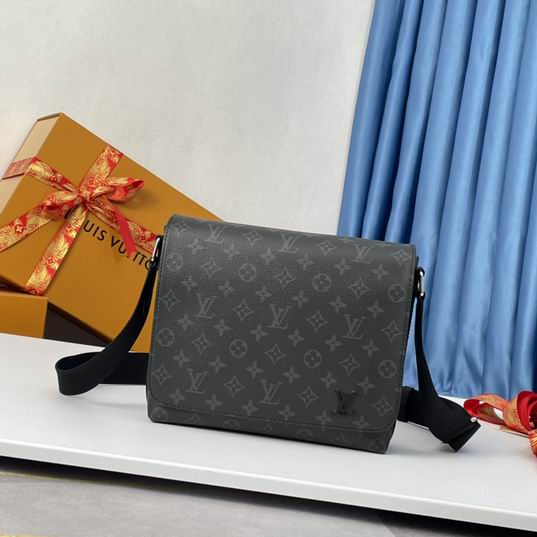 bag louis vuitton district 000101 11 bag louis vuitton district 000101 11