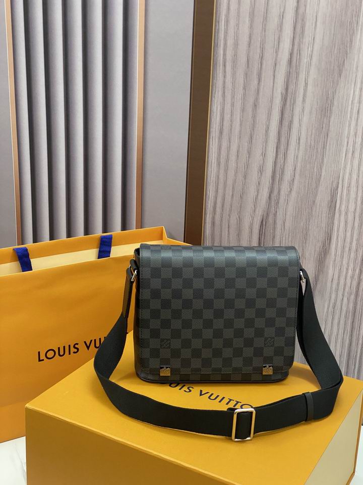 bag louis vuitton district 000101 13 bag louis vuitton district 000101 13