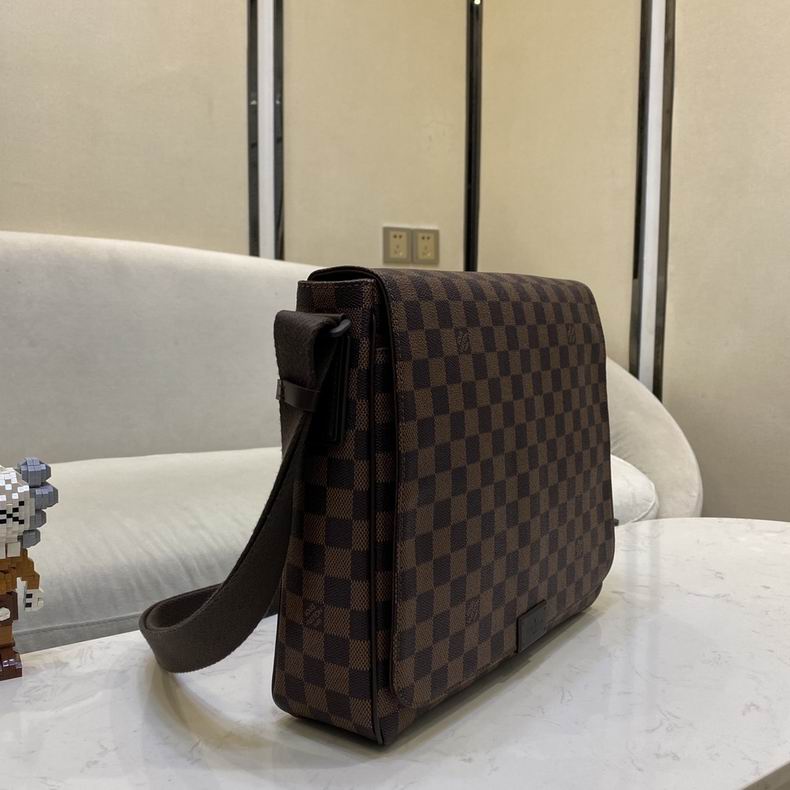 bag louis vuitton district 000101 39 bag louis vuitton district 000101 39