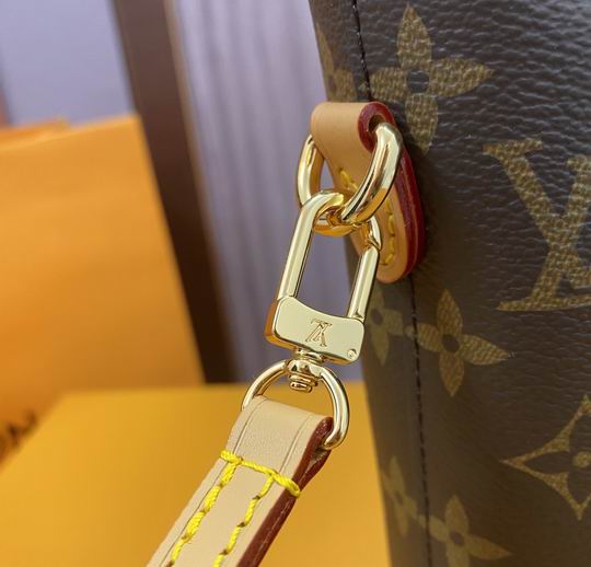 bag louis vuitton fold me pouch 000090 09 bag louis vuitton fold me pouch 000090 09