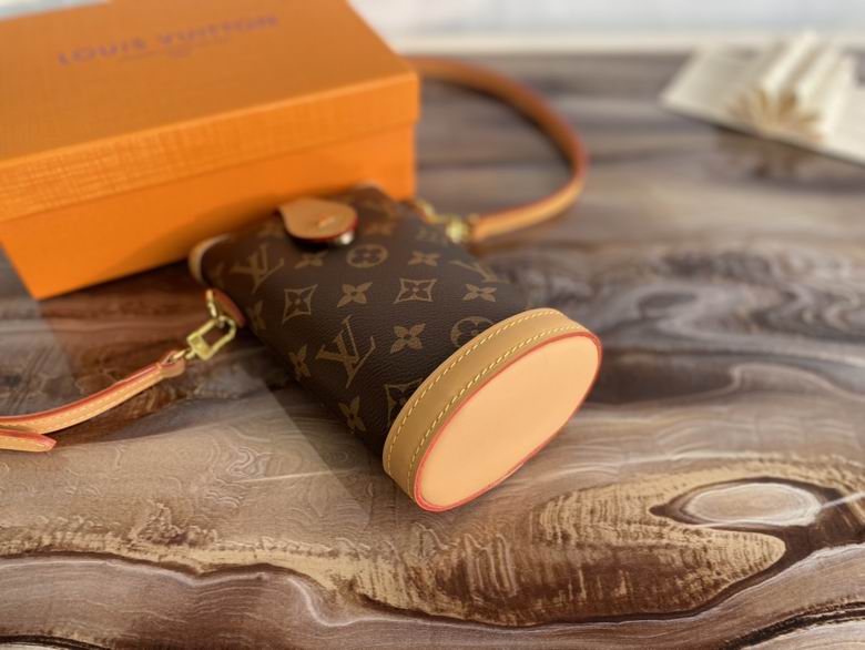 bag louis vuitton fold me pouch 000090 10 bag louis vuitton fold me pouch 000090 10