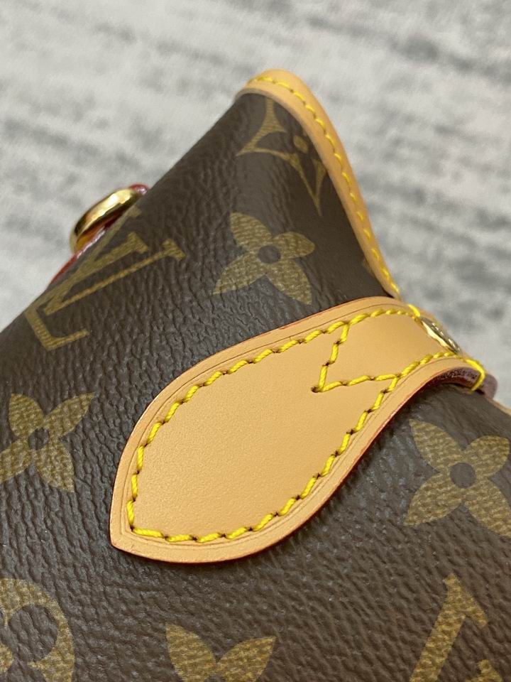 bag louis vuitton fold me pouch 000090 11 bag louis vuitton fold me pouch 000090 11