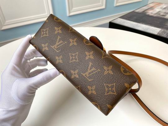 bag louis vuitton locky bb 000098 13 bag louis vuitton locky bb 000098 13