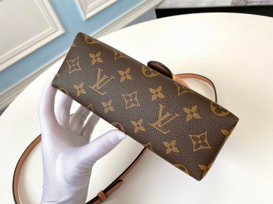 bag louis vuitton locky bb 000098 22 bag louis vuitton locky bb 000098 22
