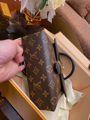 bag louis vuitton locky bb 000098 24 bag louis vuitton locky bb 000098 24