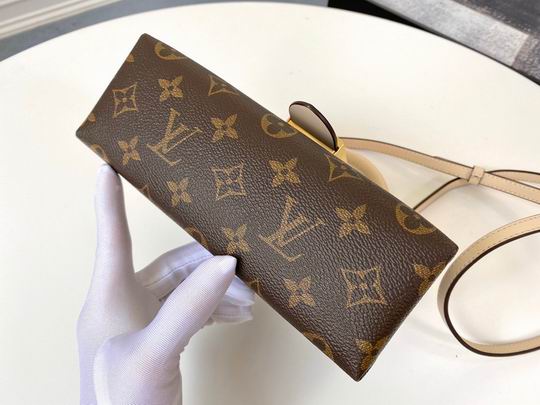 bag louis vuitton locky bb 000098 26 bag louis vuitton locky bb 000098 26