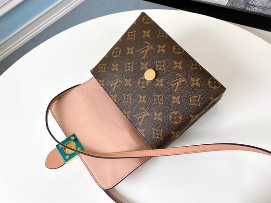 bag louis vuitton locky bb 000098 29 bag louis vuitton locky bb 000098 29