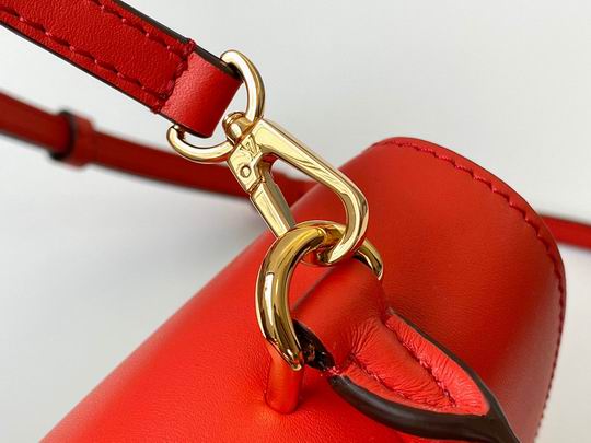 bag louis vuitton locky bb 000098 32 bag louis vuitton locky bb 000098 32