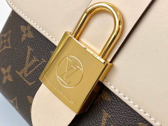 bag louis vuitton locky bb 000098 33 bag louis vuitton locky bb 000098 33